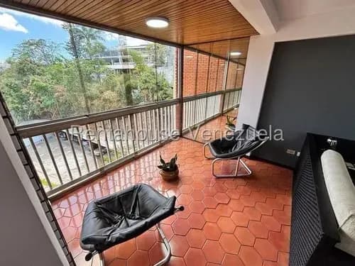 Oportunidad En Chulavista. Apartamento De 2 Habs, 2 Baños Y 1 Puestos De Estacionamiento. 26-18162 Js