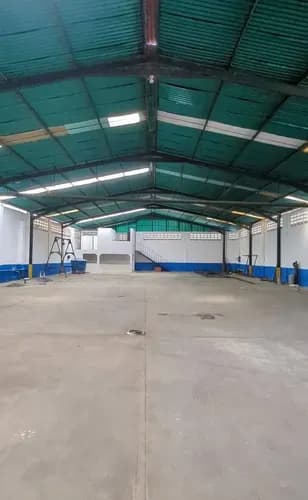 Venta De Espectacular Galpón En San Blas Valencia