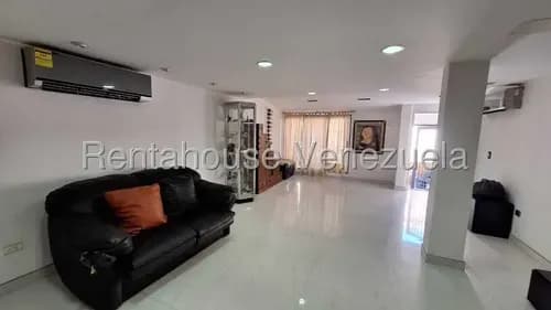 Casa Venta La California Sur Remodelada Vista Al Avila Bella Cocina Terraza Calle Cerrada
