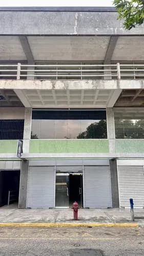 Local Comercial En Venta O Alquiler Ubicado En La 5ta Avenida.