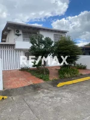 Casa en venta urbanización EL TINAJERO A Las lomas diagonal a Emegas Tachira