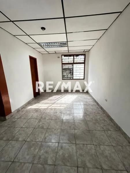 SE ALQUILA LOCAL COMERCIAL 2 EN LA GUACARA