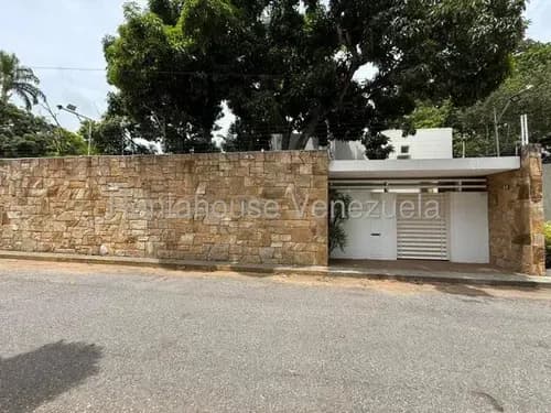 Casa En Venta Los Chorros Lp