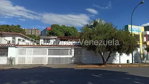 Casa En Venta Urb. La Trinidad. 26-16920 Neyla Cedeño