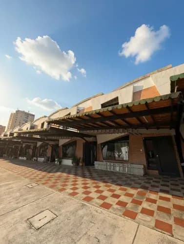 Se Vende Town-house En Res. Mucuruba, Mañongo Municipio Naguanagua Edo. Carabobo.( Solo Cliente)