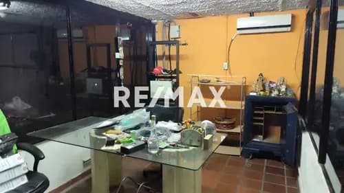 Oportunidad De Oro: Alquiler De Galpón Operativo Al Mejor Precio. ¡ Negociable ! Rg