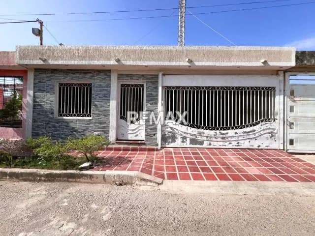 Casa en venta en la Urbanización Los Samanes, San Francisco