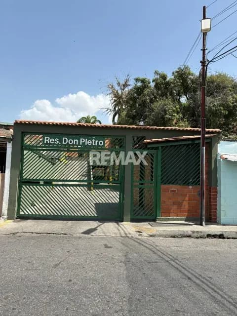 En Venta Apartamento Ubicado en Santa Rosa Maracay, Resd. Don Pietro.