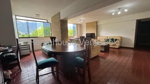 Lld/ Amplio Apartamento Ubicado En Chuao En Venta 26-13515