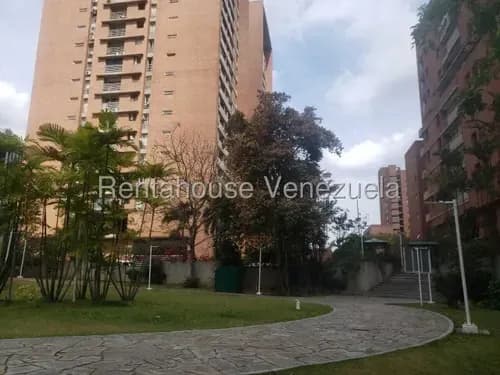 Lindo Apartamento En Venta En Boleita Norte 26-18138 Ma