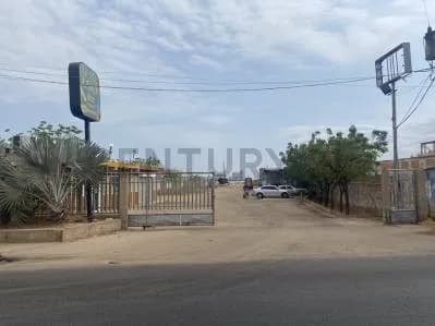 MUELLE/ATRACADERO/TERRENO EN AVENIDA PRINCIPAL DE LOS HATICOS