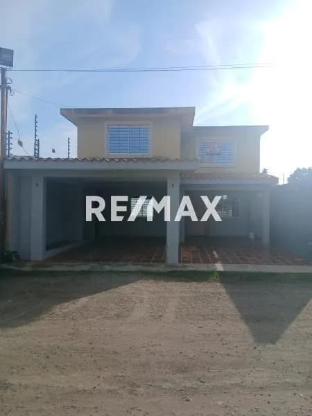 Se vende casa en Los Puertos de Altagracia al fondo del bod