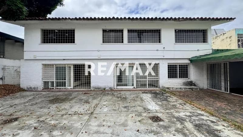 OPORTUNIDAD DE INVERSION COMERCIAL EN CHUAO