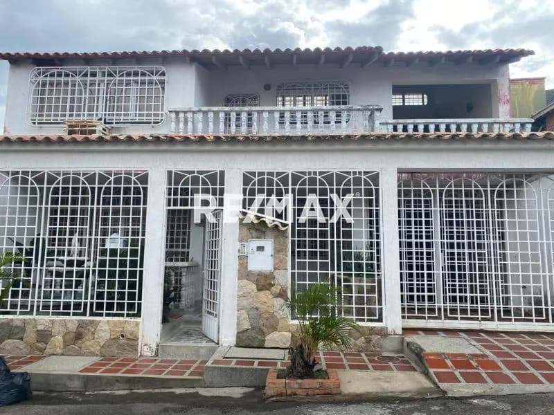 venta excelente casa en el conjunto cerrado, Mapiche San Antonio