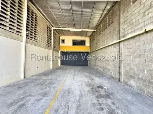 *jl/galpón Comercial En Alquiler Zona Industrial I, Barquisimeto Lara, Venezuela, Cod. 25-24109/ 3 B/ 360 M2