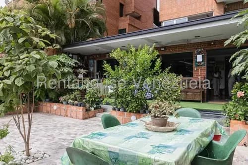Dp - La Union, Townhouse Remodelado 230m2, 25-16911, Conj Cerrado Con Vigilancia, A/a.
