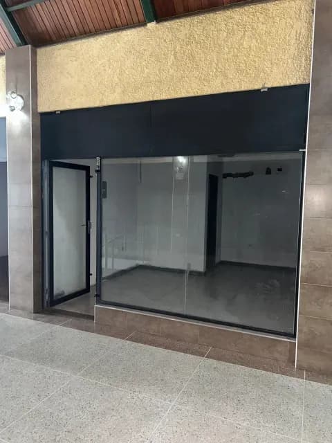 Local comercial en alquiler