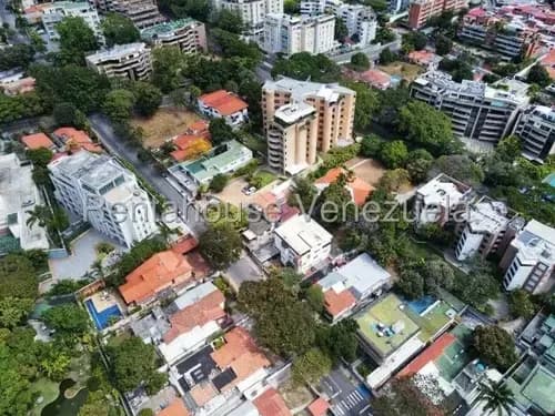 Terreno ( Zonificacion R-3 ) Venta La Castellana (avda. Mohedano) Mls - 25-17170