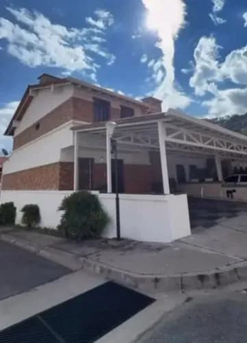 Casa En Venta La Pedregosa Merida