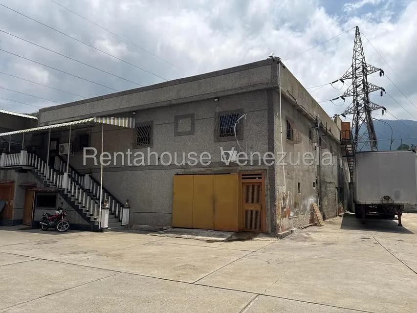 Comercial (Galpon - Deposito) en Alquiler en Ezequiel Zamora, Vargas