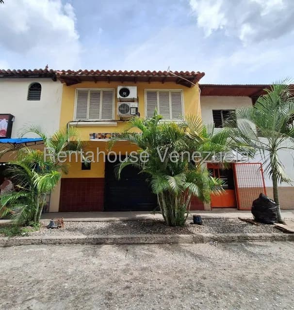 Casa (Duplex) en Venta en Piedra Azul, Lara