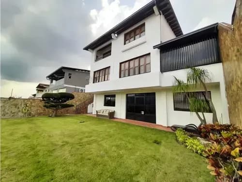 Casa En Venta Los Naranjos Caracas