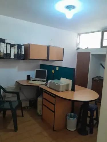Gm Alquila Oficina En Plaza Venezuela, Totalmente Amoblada Y Equipada Con Aire Acondicionado, Internet Plus Y Estacionamiento Techado. Solo Clientes Directos