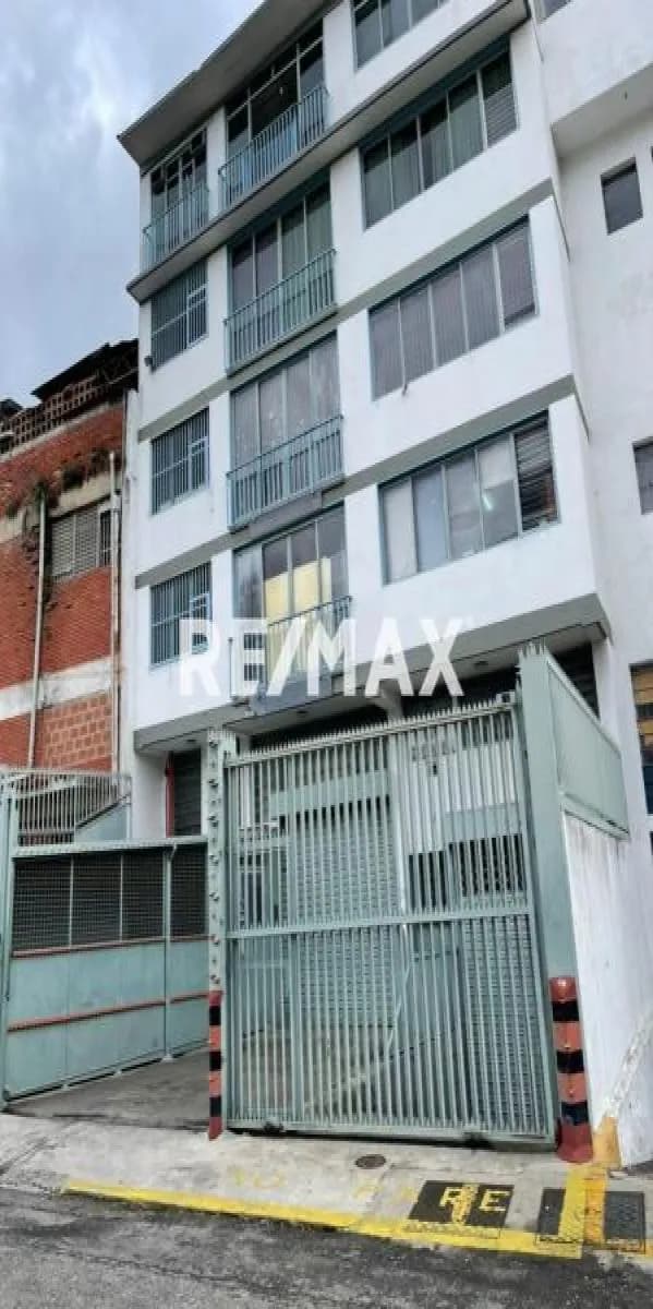 Alquiler Planta Industrial De 300 m2 El Llanito