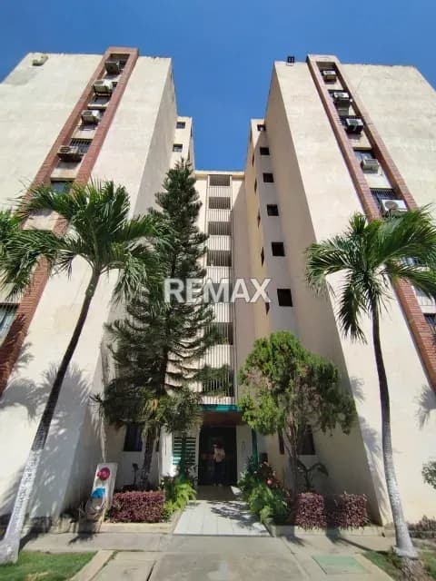 EN ALQUILER Apartamento en el C.R Puerto Mar 94.50M², 3 Hab, 2 Baños Cocina equipada