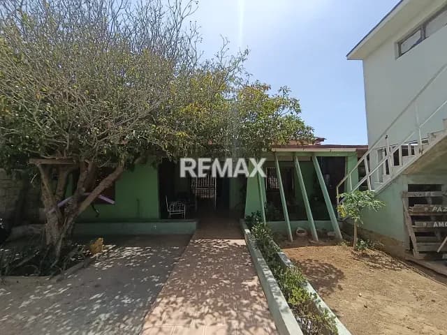 Casa en venta en La Comunidad Cardón. Punto Fijo