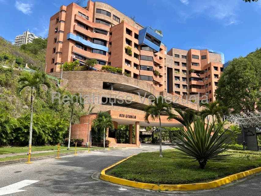 Apartamento (1 Nivel) en Alquiler en Lomas de La Alameda, Distrito Metropolitano