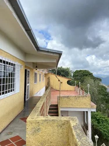 Casa En Venta- Urbanización Club De Campo, San Antonio De Los Altos