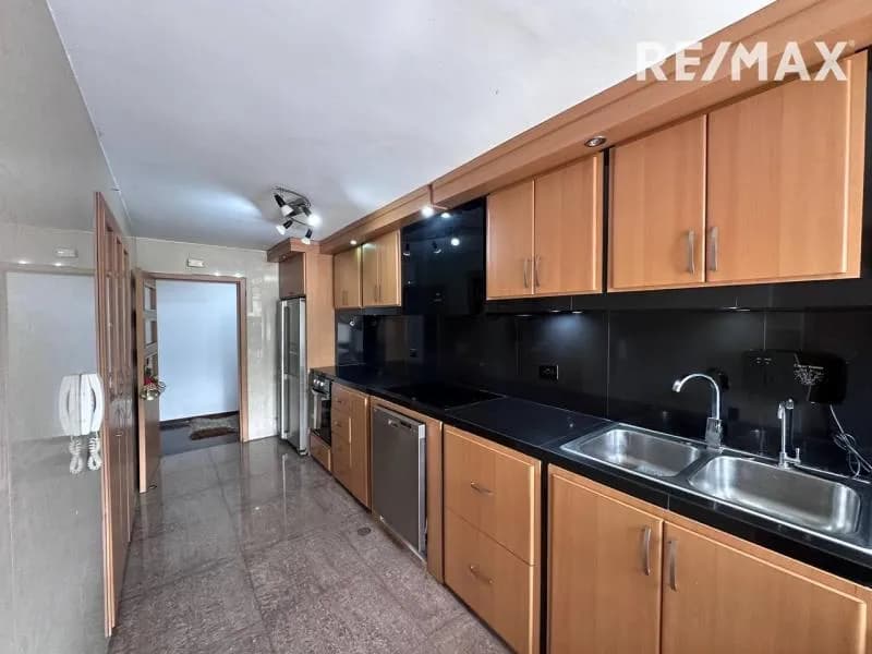 EN VENTA PH DUPLEX REMODELADO, EN EL PARAISO