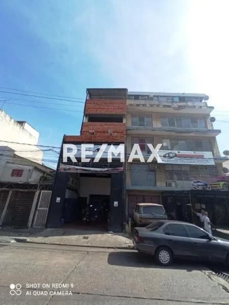 LOCAL COMERCIAL EN ALQUILER - URB. BOLEÍTA SUR