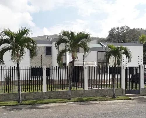 Angelica Rivas Vende Casa En Villas De San Diego, La Cumaca. Carabobo Venezuela.