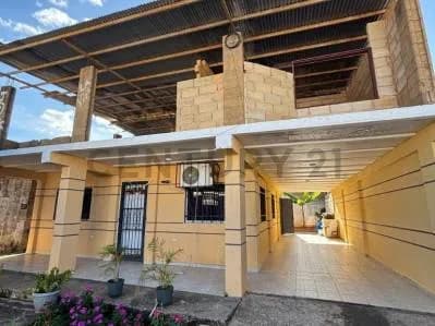 CASA A PIE DE CALLE EN LA CALLE 22 SUR - EL TIGRE