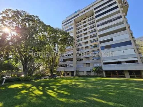 La Castellana !! Venta Lujoso Y Amplio Apto, Totalmente Remodelado, 238 M2, 3 Hab., 2 Baños, 2 Pe. Espectacular Terraza, Área De Servicio. Hermoso Edificio Con Pozo, Planta, Jardines Y Seguridad !!