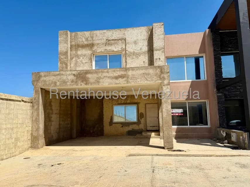 Townhouse (Duplex) en Venta en Puerta Maraven, Falcon