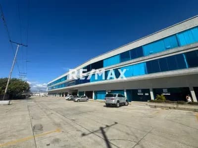 Se vende Local en el conjunto AERO CENTRO INTERNACIONAL VALENCIA