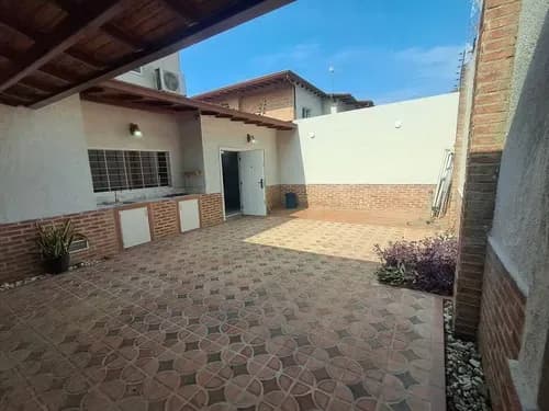 Annic Coronado Vende Hermoso Townhouse Amoblado En El Conjunto Residencial Las Trinitarias, Ubicado En La Cumaca, San Diego (1era Etapa). 320370