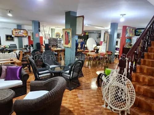 Ym // Local Comercial En Alquiler // Macuto // Mls #24-3342