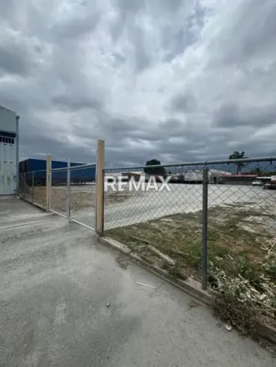 Terreno en venta en Avenida Intercomunal Maracay - Turmero, La Morita, Aragua, 2107, VEN - $450k