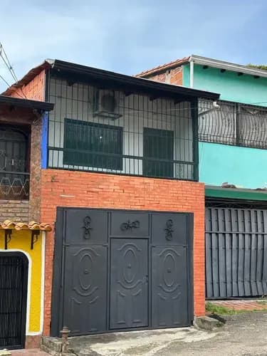 Xv, Casa A Pie De Calle En Barrio San Pedro Carrera 2 Palmira