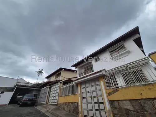 Casa Ubicada En Calle Cerrada Para Remodelar En Los Naranjos Del Cafetal 2520585 Ijp