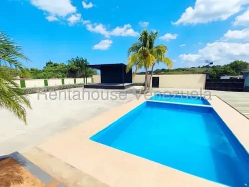 Hermosa Casa En Venta En Cumarebo # 26-9449
