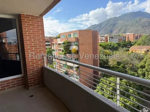 Af- Apartamento Penthouse En Venta En Campo Alegre, Con Vistas Panorámicas Al Ávila, Terraza, Piscina, Gimnasio, Puestos De Visitantes, Pozo De Agua, Vigilancia