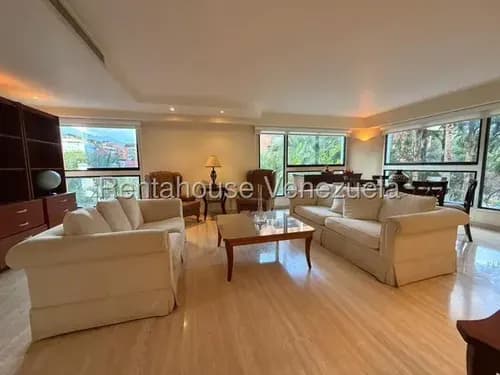 Alquiler Acogedor Apartamento En Campo Alegre, Amoblado Y Con Excelente Vista. 26-13039 Js