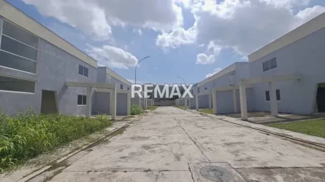 OMWHOUSE EN OBRA EN VENTA SECTOR LAS MINIGRANJA SAN DIEGO