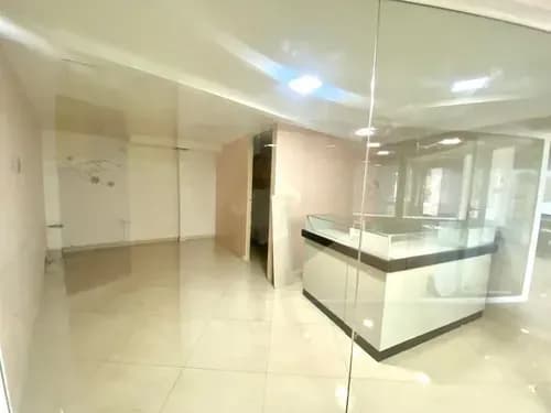 Hermanas Mota Venden Local Con Excelente Oportunidad Comercial En Naguanagua