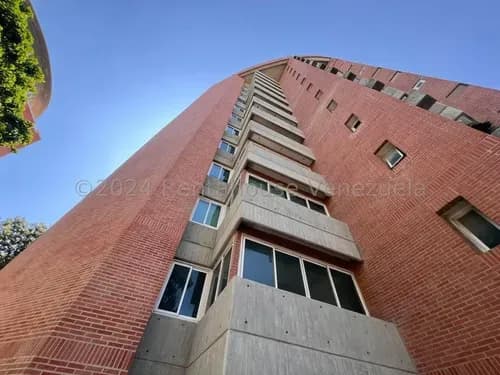 Penthouse Ubicado En El Corazón De El Rosal 26-16291